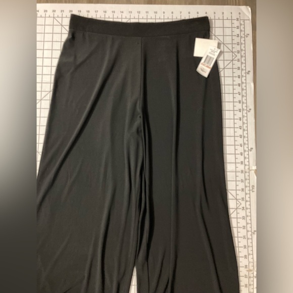 NWT Alex Evenings Women’s Size 12P Petite Black Pants - Picture 2 of 10